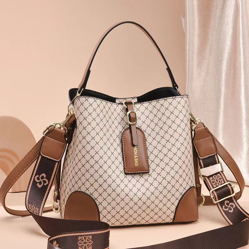 Bolsa de Couro Feminina - Encantária Saint Stillus
