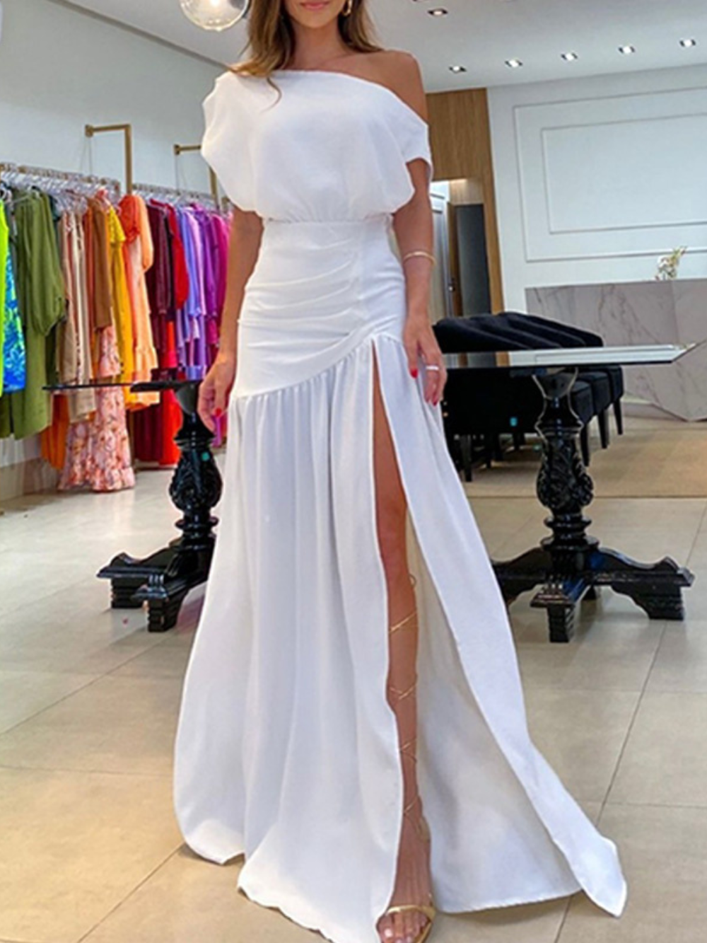 Vestido longo de fenda branco